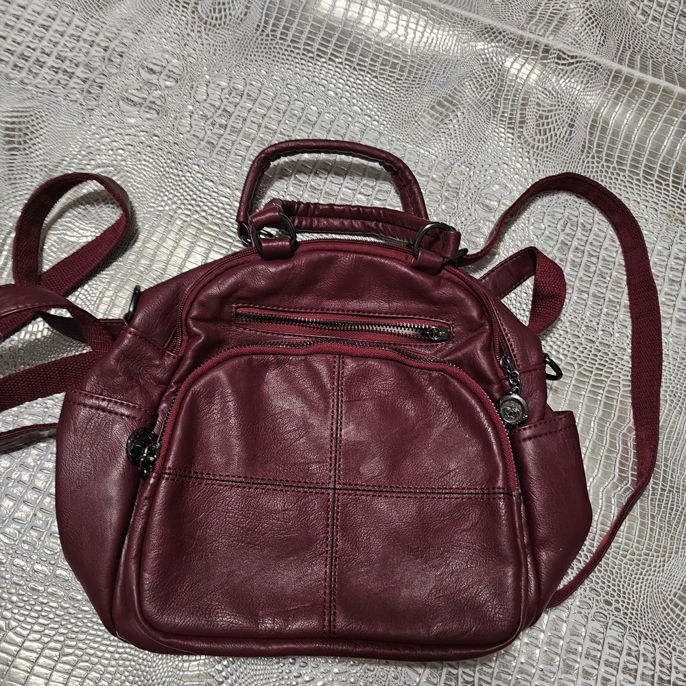 Elegant Burgundy Leather Backpack